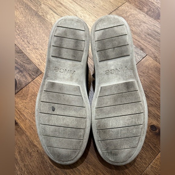 Vince Designer Sneakers - Picture 5 of 8